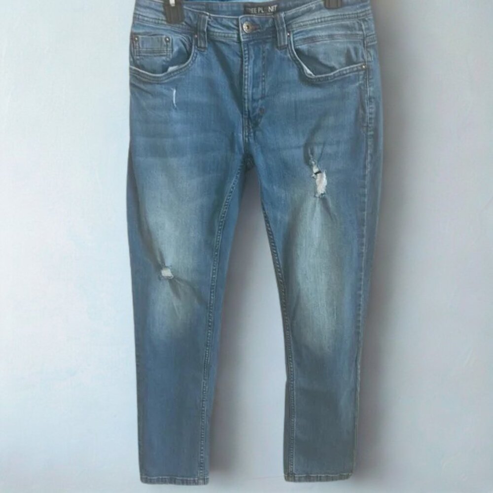 Free Planet Distressed Stretch Jeans — 31x30 Medium Wash